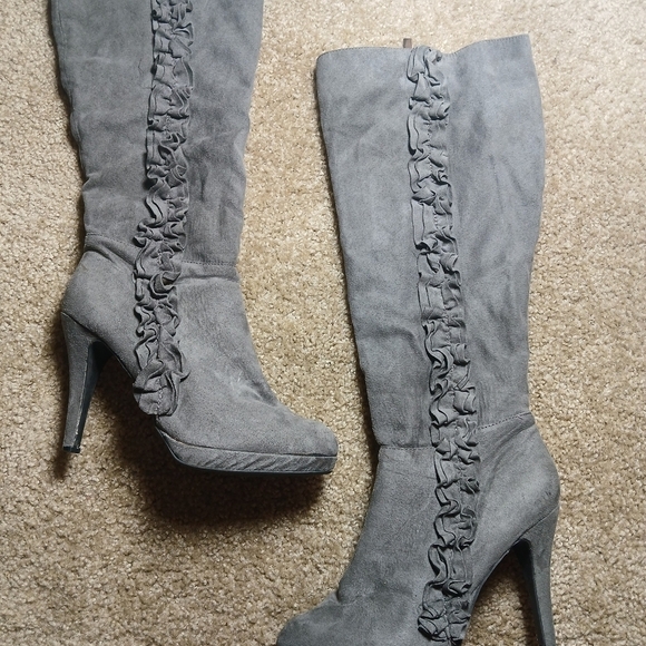 (#233) Anna Michelle Side Ruffle 20"L Boots - Picture 1 of 16